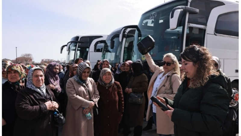 08 Mart Dünya Kadınlar günü öncesi Göreme Belediyesinden kadınlar jest 