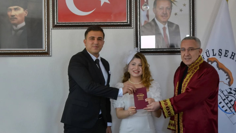 “Evet” Demek İçin 14 Şubat Gününü Beklediler