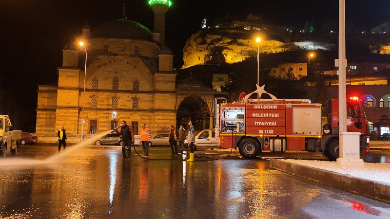Gülşehir Belediyesi Bayram Temizliğine Başladı