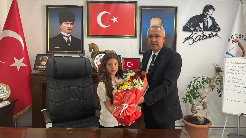Belediye Başkanı Çiftci, Koltuğunu Elif Öz’e Bıraktı