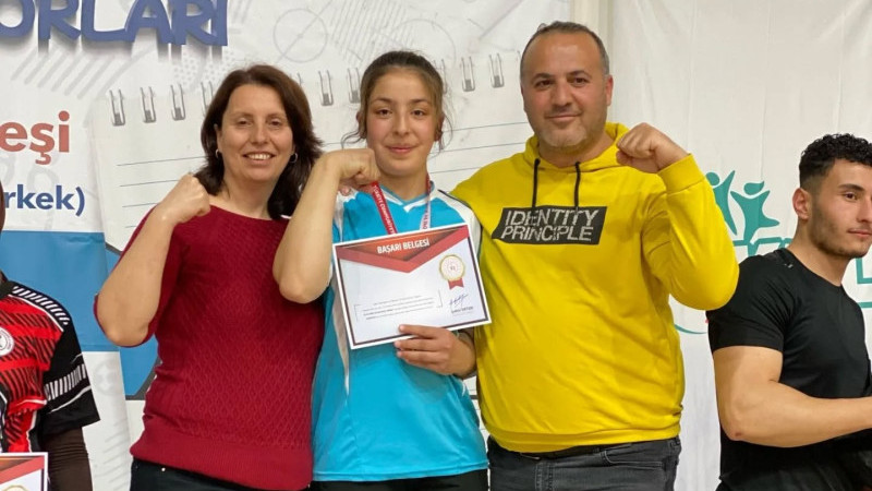 Gülşehir’li Bilek Güreşi Sporcusu Bölge Birincisi Oldu