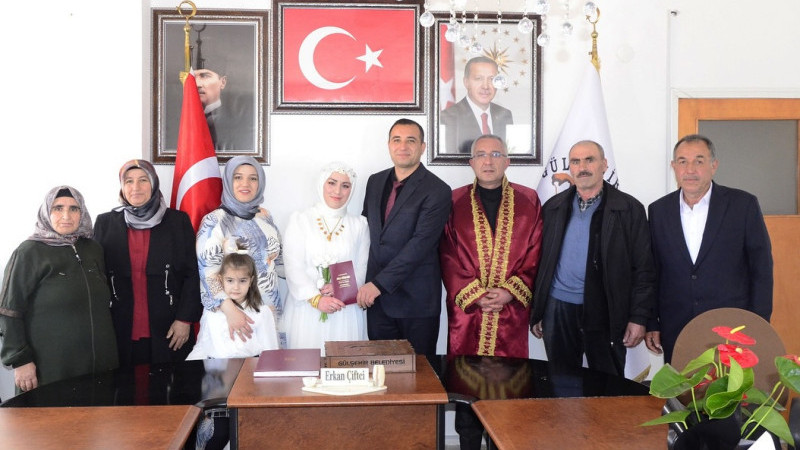 Belediye Başkanı Çiftci, Genç Çiftin Nikâhını Kıydı