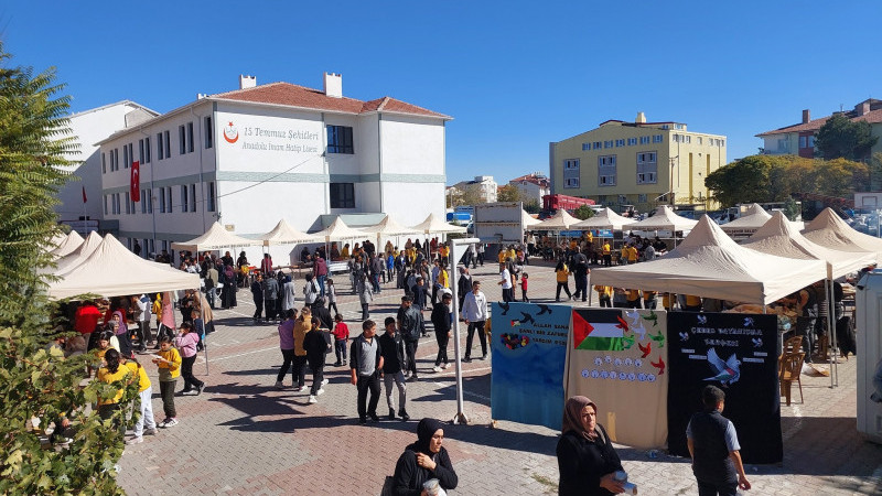 Gülşehir’de Okullar Gazze'ye Destek İçin Kermes Düzenledi