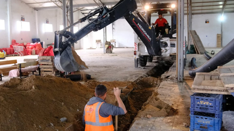 Gülşehir Kapalı Pazaryeri'nde Tadilat Çalışmaları Devam Ediyor