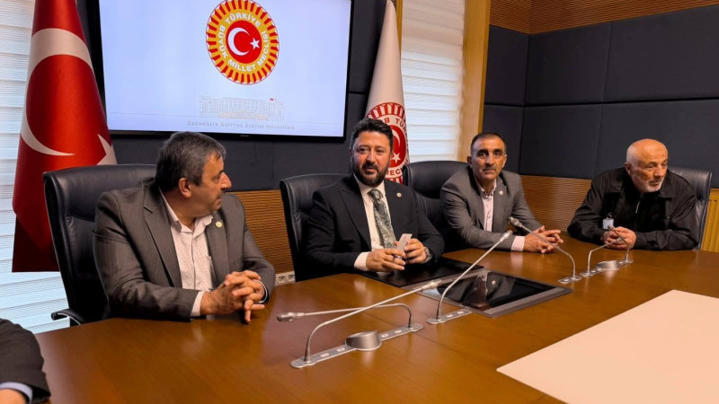 Ziraat Odası Başkanları, T.B.M.M.'ye  Çıkarma Yaptı