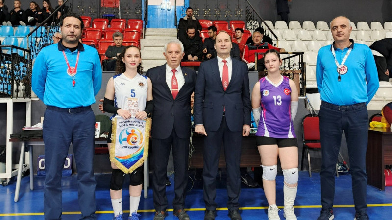 Voleybol Kadınlar Bölgesel Lig Grup Maçları Gülşehir'de Yapıldı