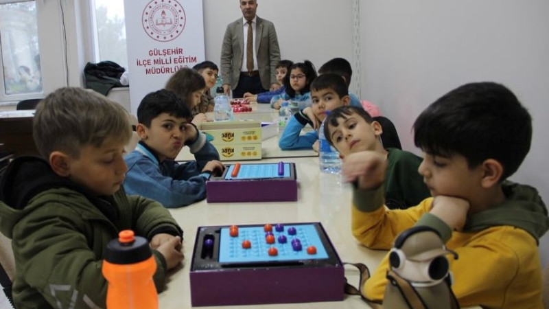 Gülşehir’de Akıl ve Zekâ Oyunları Turnuvası Düzenlendi