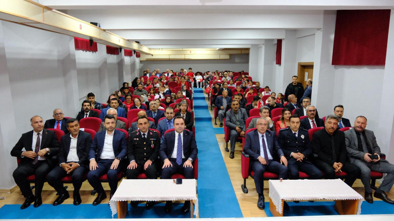 Gülşehir’de 23 Nisan Bayramı, Sade Bir Programla Kutlandı