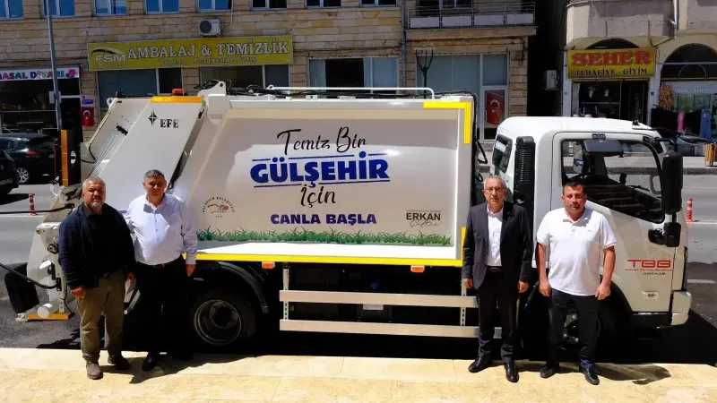  Belediye Araç Filosuna Yeni Bir Çöp Aracı Daha Ekledi