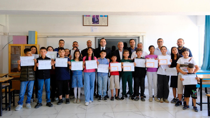 Gülşehir’de Öğrencilerin Karne Sevinci