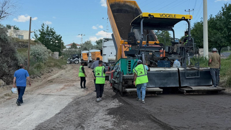 Tuzköy Mahallesi'nde Yol ve Altyapı Çalışmaları Yapılıyor