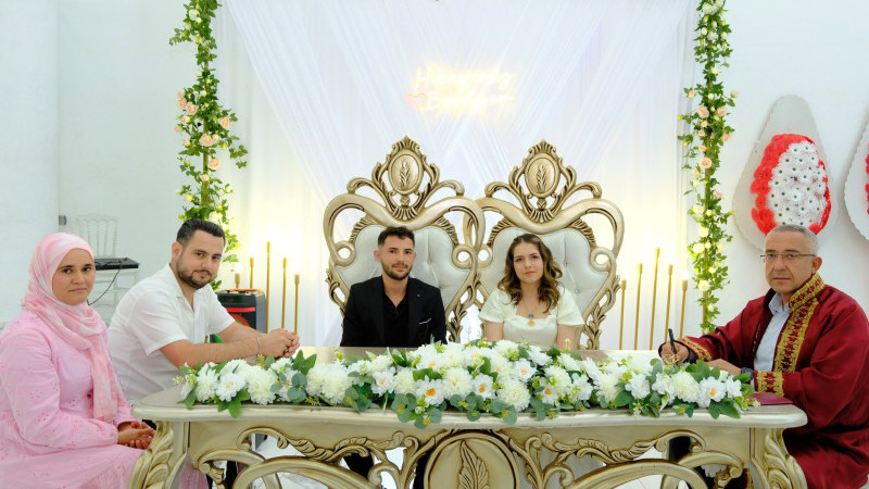 Belediye Başkanı Erkan Çiftci, Genç Çiftin Nikâhını Kıydı